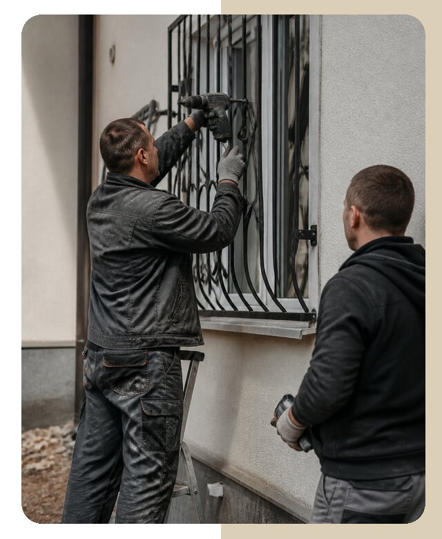 Установка наружных решеток в Узловой от 4991 р. | Дверной